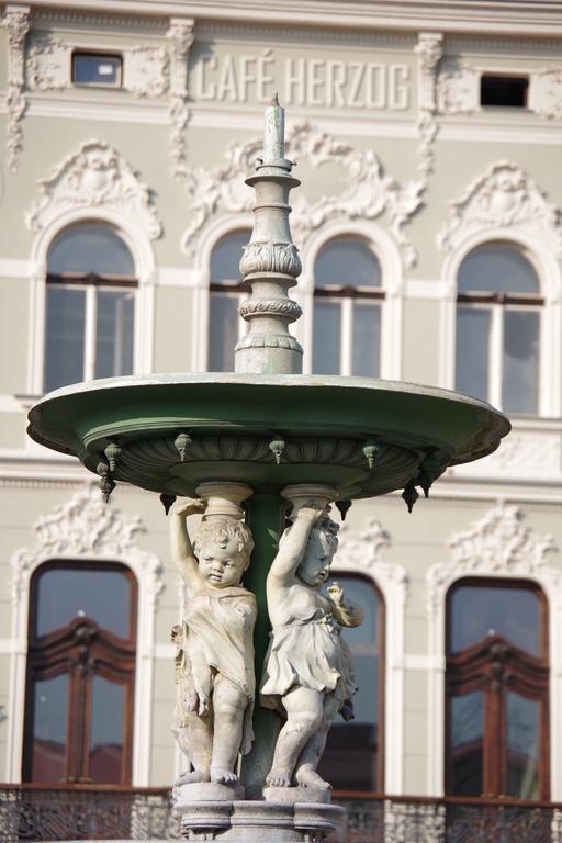 Apartmany U Namesti Броумов Экстерьер фото